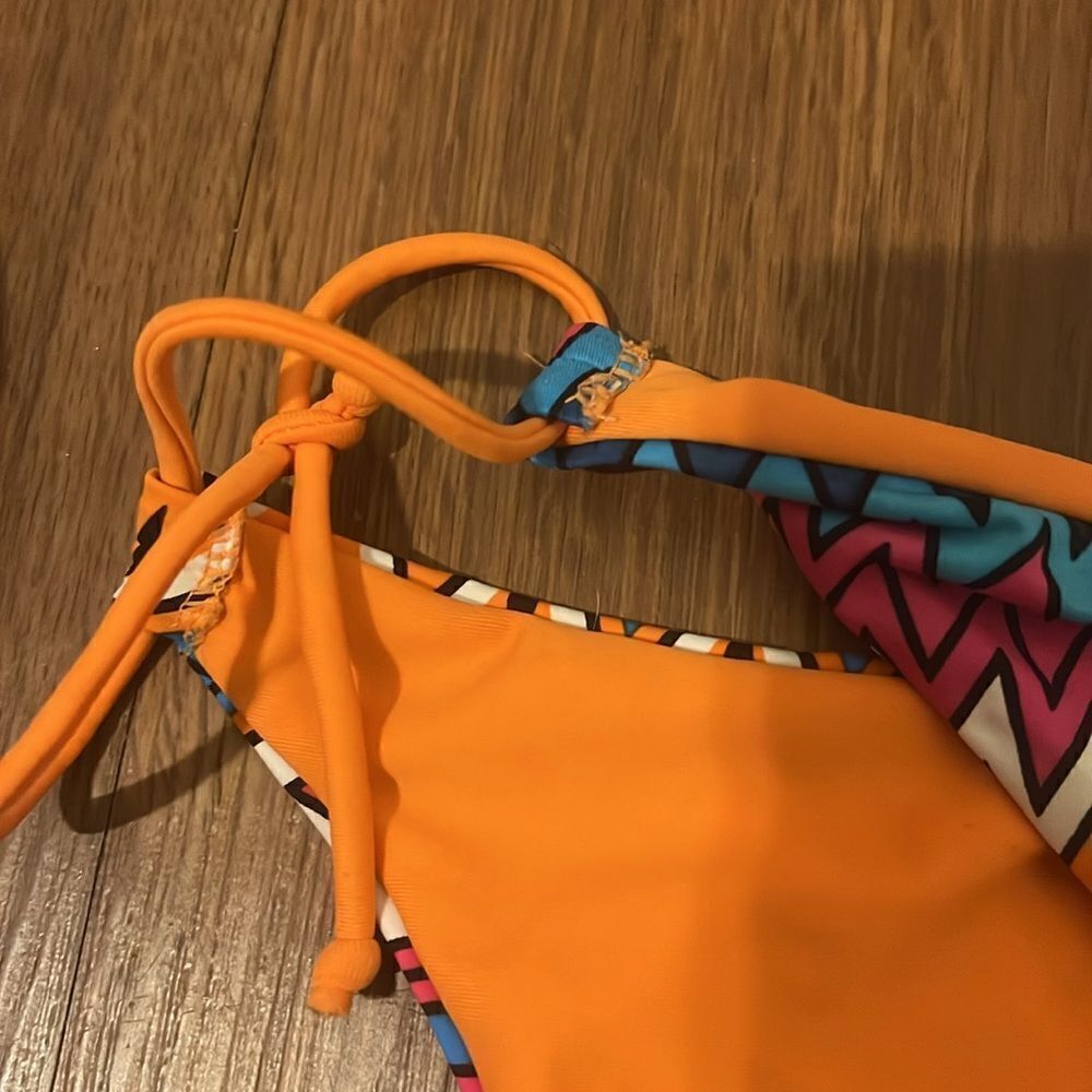 Orange Patterned Bikini - Size Small- Front Clasp… - image 2